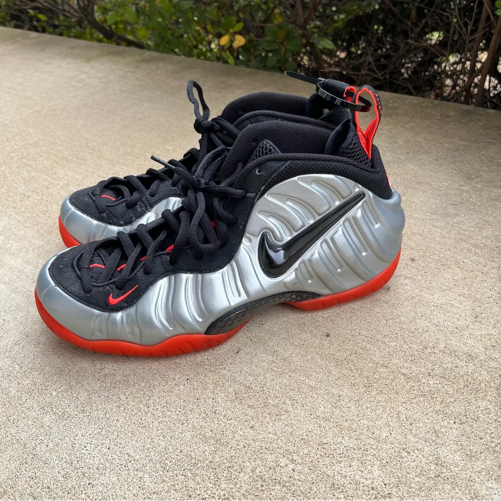 Nike Air Foamposite Pro Shoes Mens Size 10.5 Basketball 624041-016 Basket 2012